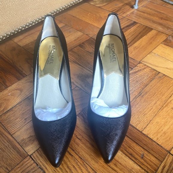 michael kors flex mid pump black